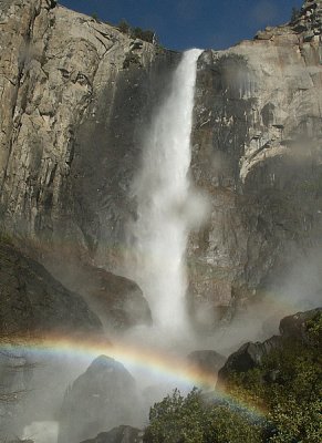 Rainbow at Bridal Veil Falls - Yosemite Jun05.jpg