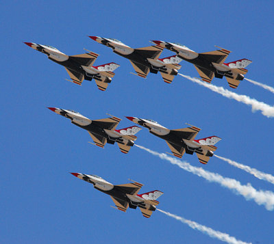 Thunderbirds in air.JPG