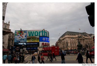 Piccadilly Circus
