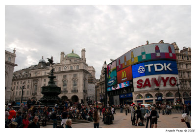 Piccadilly Circus