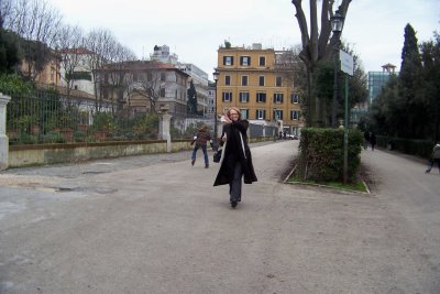 Mom arriving at Borghese 