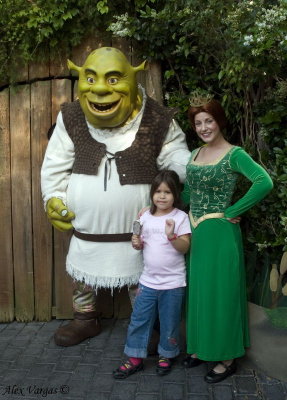 Tammy with Shrek and Fiona - Universal Studios