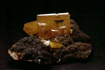 Wulfenite