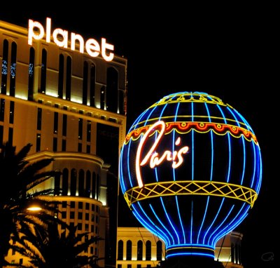 Planet Hollywood With Paris Balloon