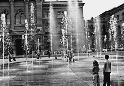 jflavin_street-fountains-berne_0770.jpg