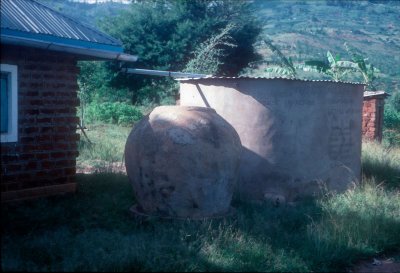 H85-010.jpg