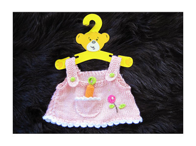 Pink Jumper with editable carrot