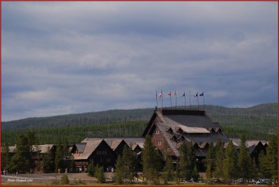 3-Old Faithful Inn at Yellowstone National Park