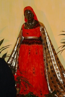 34 Statue of Mariachiedza, Mary, Light of Africa.jpg