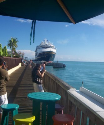 Cruiseliner at Key West dock