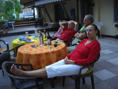 beim abendlichen Grillen