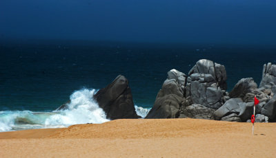 CABO ROCKS SPRAY S.jpg