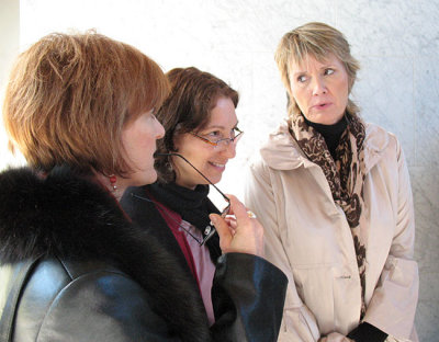 Celeste, Jean and Patty pondering the Liberty Bell