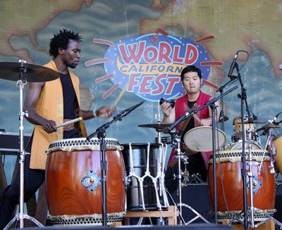 Kelvin Underwood (left) and Masato Baba of On Ensemble, Japanese Taiko from L.A.