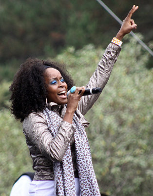 Cherine Anderson performing with Sly and Robbie