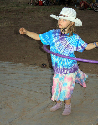 Young hula-hooper (the two are sisters)