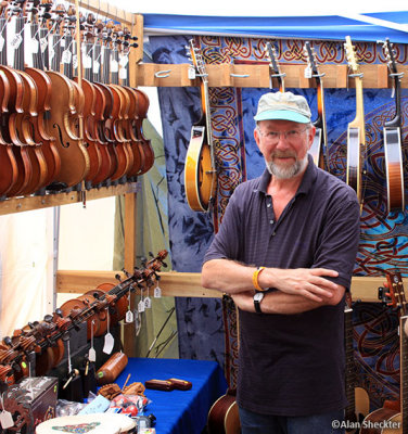 Tannahill Weavers' fiddler John Martin found a store he loves