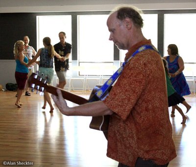 Troika's Brad Jolliffe serenades dancers, Ponderosa Stage