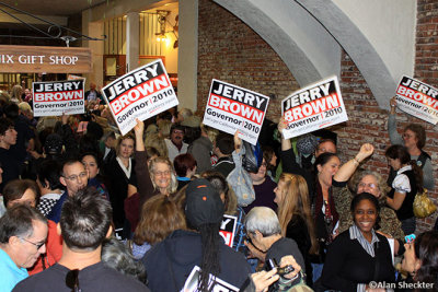 Chico welcomes Jerry Brown