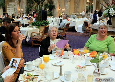 Three generations: Michelle, Bernie (Happy 90th birthday!), Elise