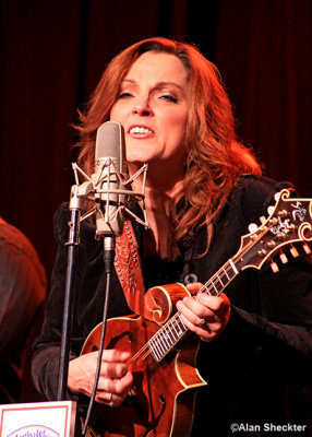 Rhonda Vincent