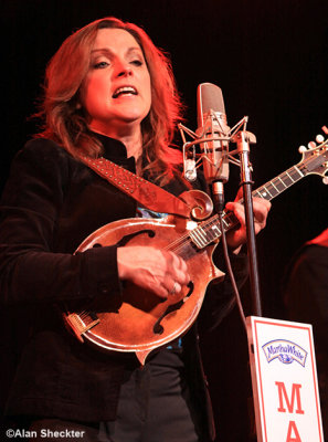 Rhonda Vincent
