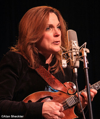 Rhonda Vincent