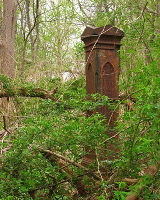 The entrance to Westminster Cemetery was near Barmouth.