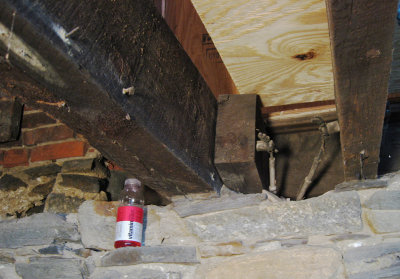 Re-supported beams with old wire and insulators_8279
