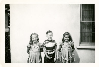 Betty Ann Chambers, Andrew Thomas and Susan Grace Carter.jpg