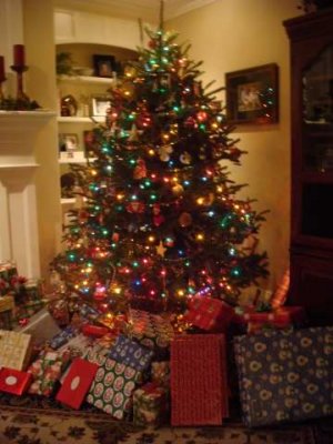 the tree and all of the gifts