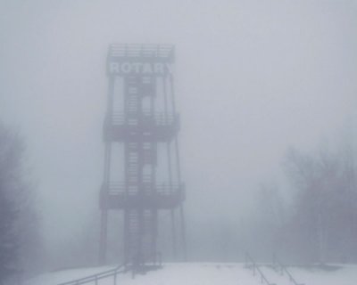 Tour  dans la brume - The misty tower