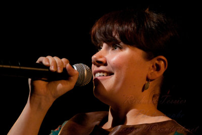 20101113-cabaret libre influence-passe-moe la puck-pict0016a.jpg