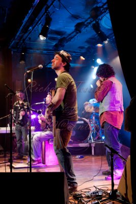 20101113-cabaret libre influence-passe-moe la puck-pict0071a.jpg