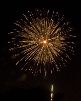 1 Fireworks July 4th. Hagan park Rancho Cordova ca. .jpg