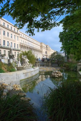 Municipal Offices and Neptune Fountain