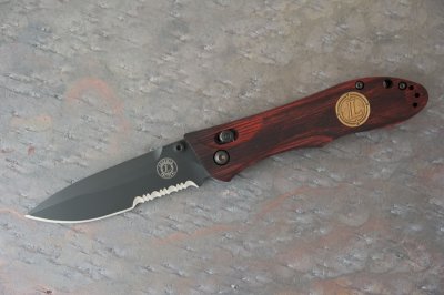 Benchmade 19732SBTWW (Leupold) front