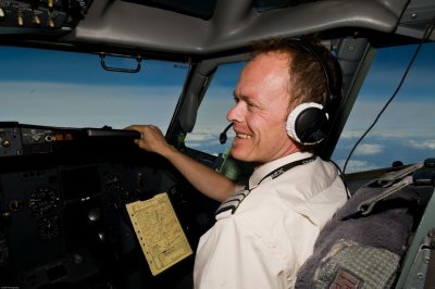 Cockpit 63.JPG
