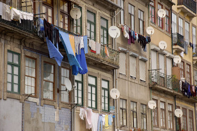 Laundry day in Porto 4