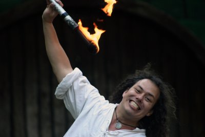 fire eater 3web.JPG