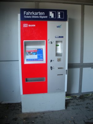 The Deutsche Bahn ticket machine