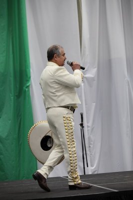 Mexican_Independence_Celebration_202anos_15Sep2012_0093 [400x600].JPG