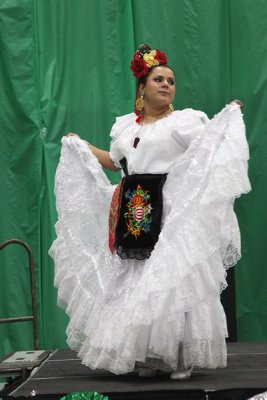 Mexican_Independence_Celebration_202anos_15Sep2012_0194 [401x600].JPG