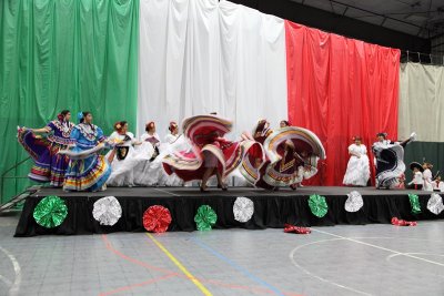 Mexican_Independence_Celebration_202anos_15Sep2012_0205 [800x533].JPG