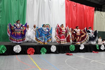 Mexican_Independence_Celebration_202anos_15Sep2012_0219 [800x533].JPG