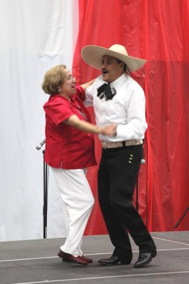 Mexican_Independence_Celebration_202anos_15Sep2012_0271 [399x600].JPG