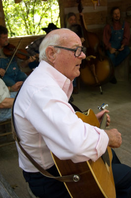 GuitarPlayer2.jpg