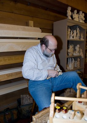 Woodcarver1.jpg