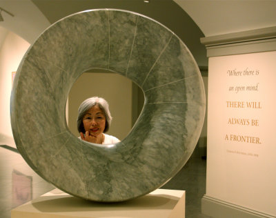 Isamu Noguchi
(1904 -1988)
Grey Sun
1967
Arni Marble
Smithsonian American Art Museum