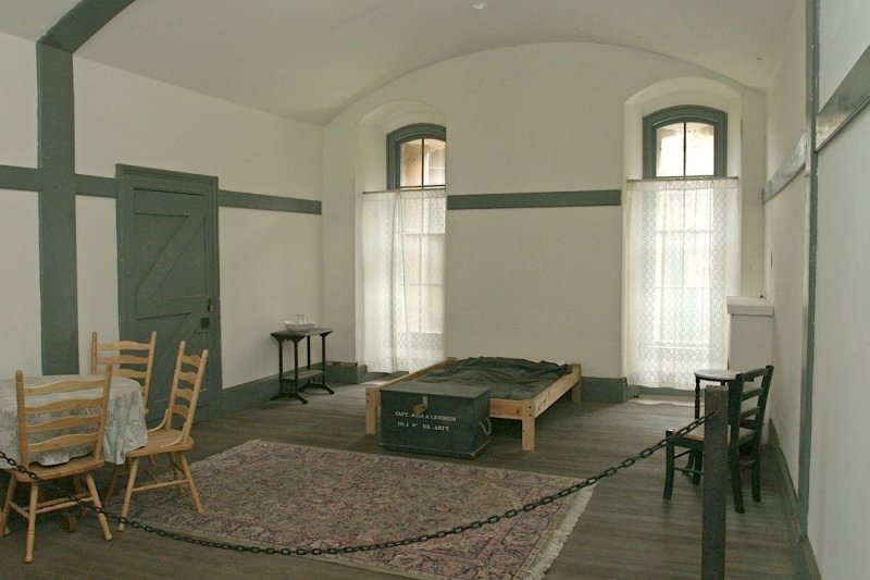 Fort Point architecture, second tier officers quarters